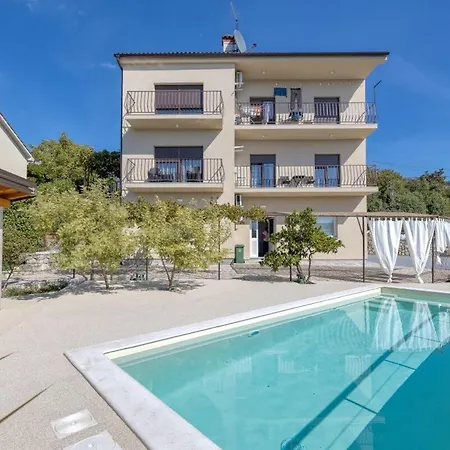 Happy Sound Apartment Rijeka